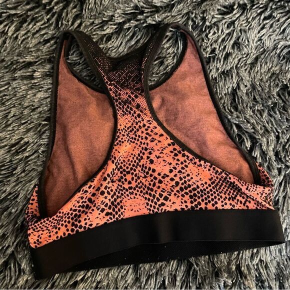 Aritzia TNA Snakeskin Sport Bra- Size Medium - Picture 7 of 7